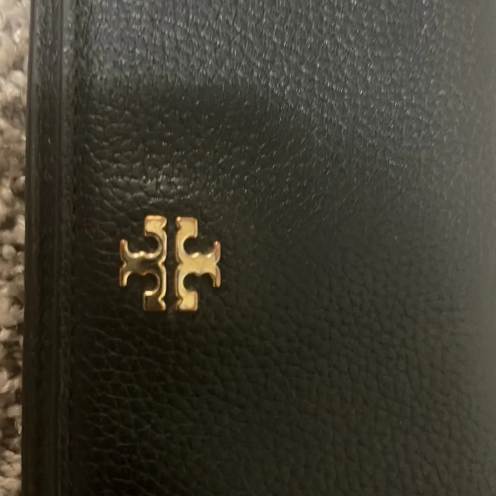 Tory Burch wallet - Picture 2 of 10